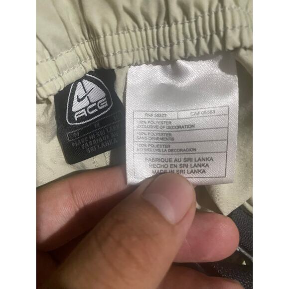 Vintage Nike ACG Cargo Pants Mens Medium Beige Hiking Gorpcore Belted Y2K 90s - Picture 6 of 6